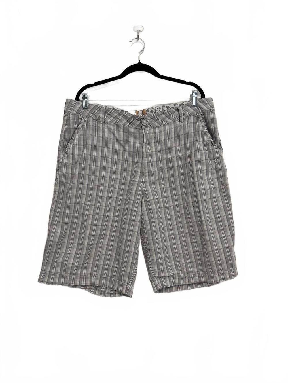 OP Men's Plaid Relaxed Fit Shorts Gray Cotton Blend Casual